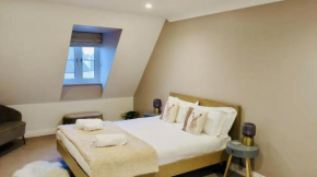 Modern Town House near Oxford - 3 double bedrooms